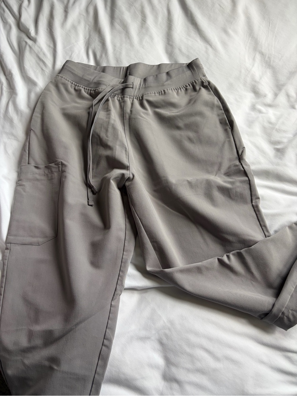 Mandala Women's Gray Drawstring Jogger Scrub Pants